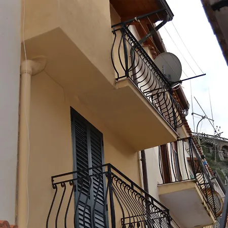 Apartment Casa Marina Scilla